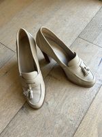 Loro Piana Leather Tassel Loafer Pumps, Size 40 Beige/Cream