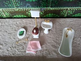 Herziges, nostalgisches Badezimmer aus Keramik, Puppenhaus