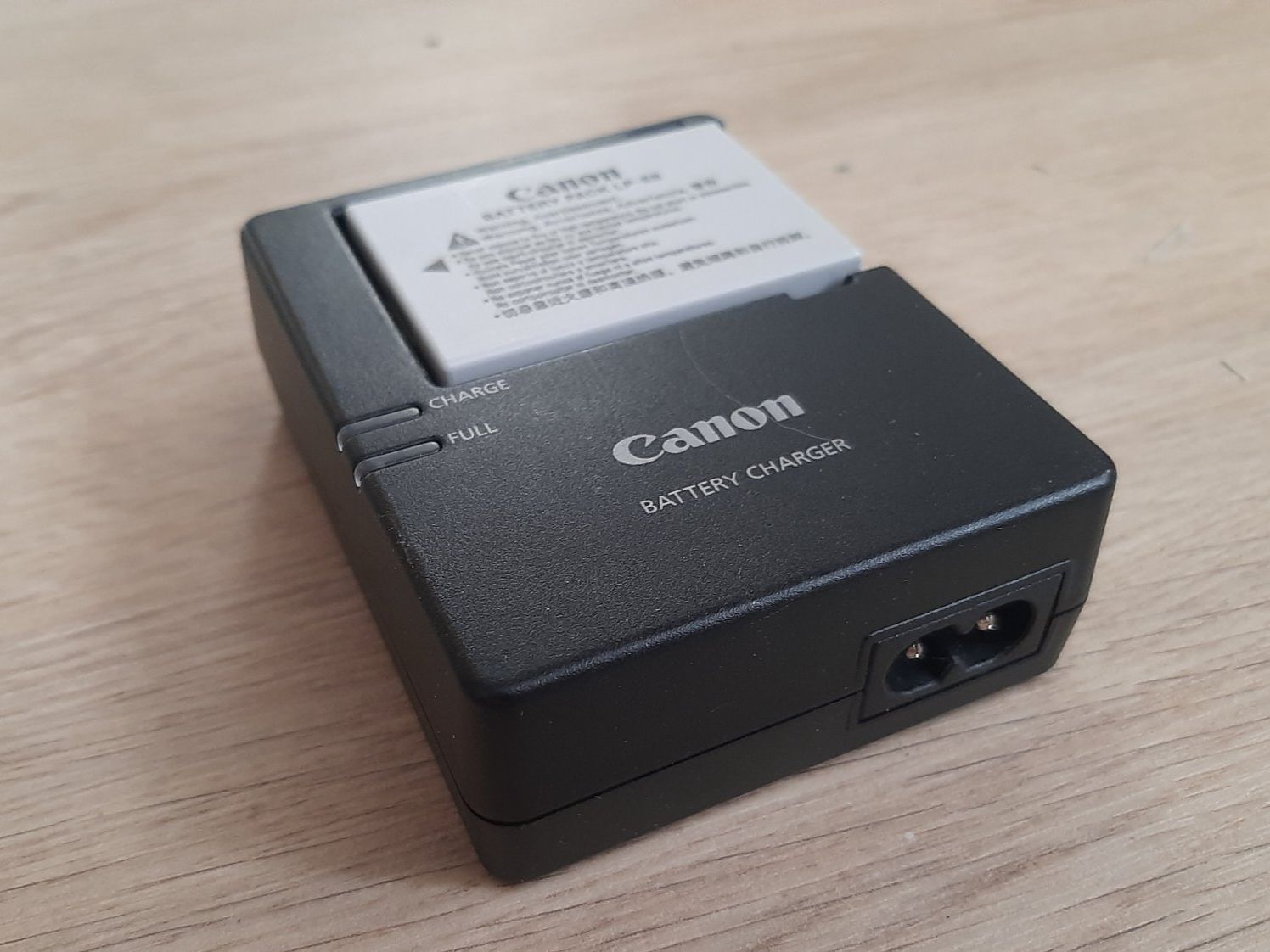 Canon Altri Accessori: CANON Battery Pack Charger + AKKU – Usato da Fribourg venduto da metalhands 2