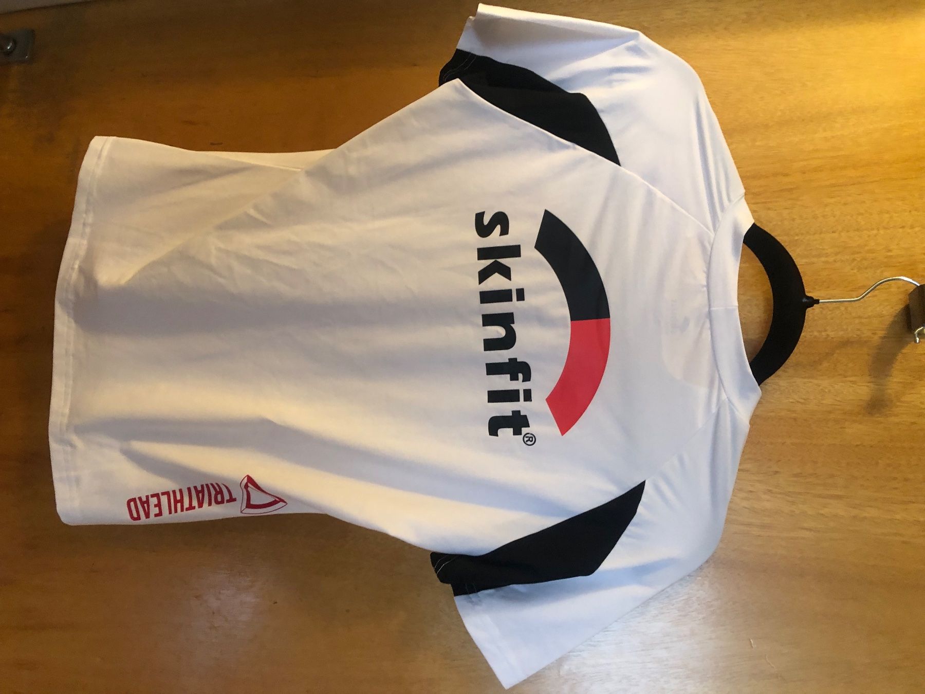 Skinfit T-shirt: Neues tshirt Triathlon weiss M Freizeit Training – Nuovo (secondo la descrizione) da steffisburg venduto da bea_jmr8 2