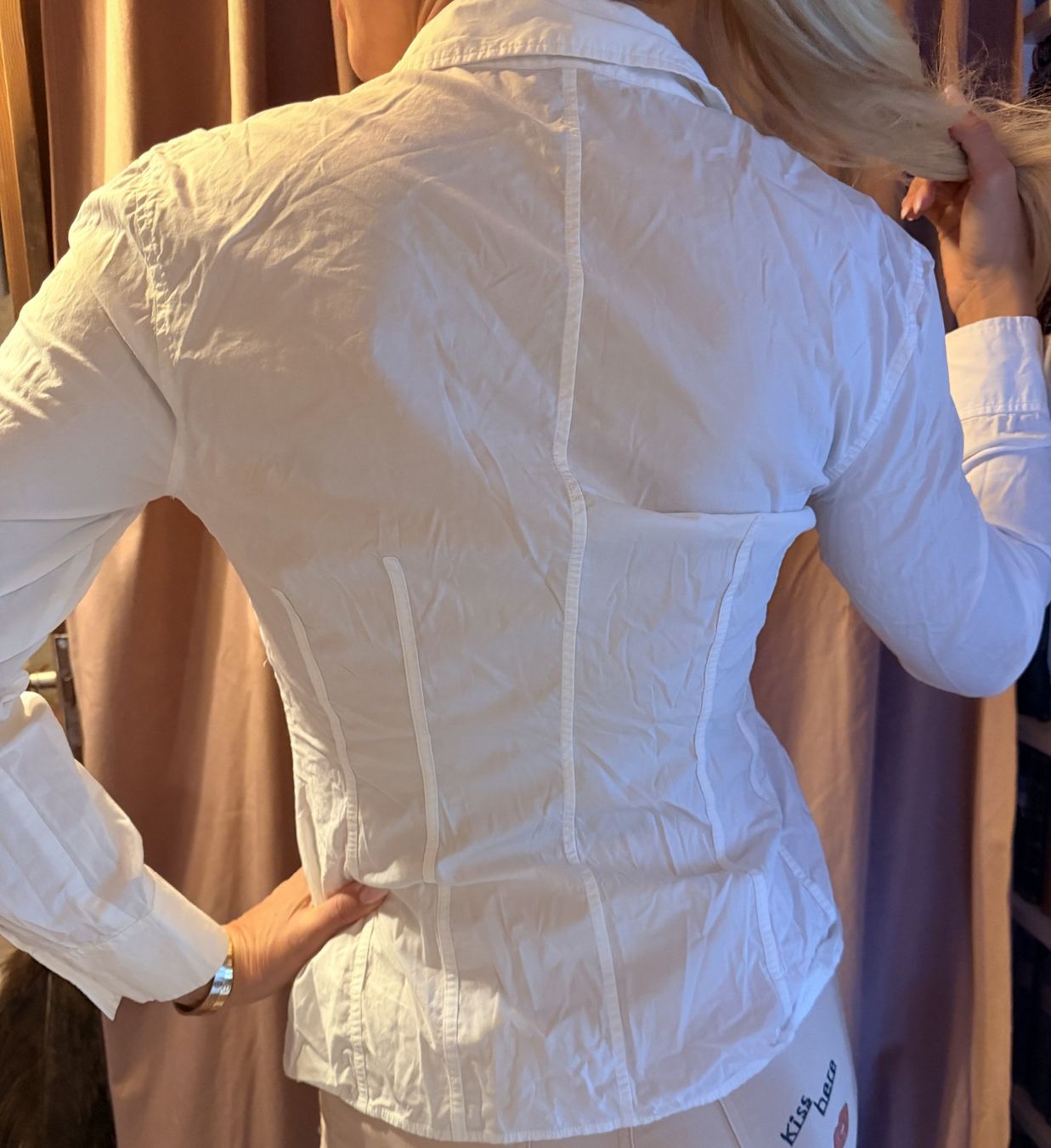 Escada Camicette: Escada Damen Bluse weiss langarm tailliert – Usato da Oberterzen venduto da MarktJR 1