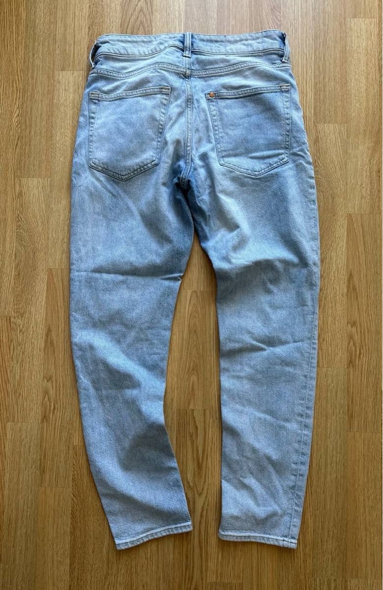 H&M Jeans: Jeans H&M – Usato da Pfäffikon ZH venduto da Nataliia. 1
