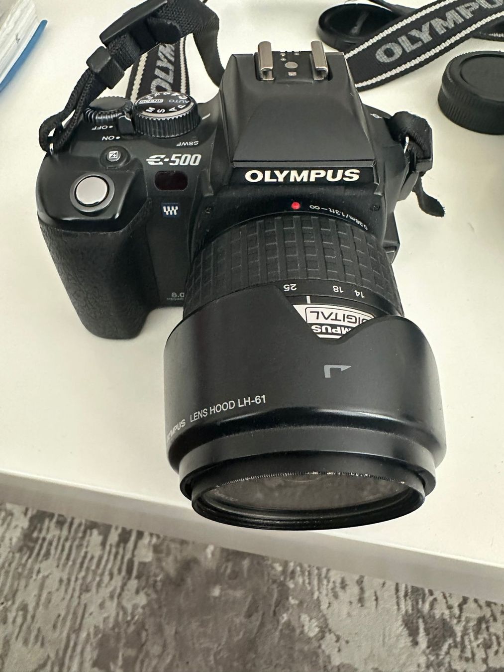 Olympus Kamera: Olympus E-500 Spiegelreflexkamera mit 2 Objektiven – Gebraucht aus Burgdorf von interstellar2 1