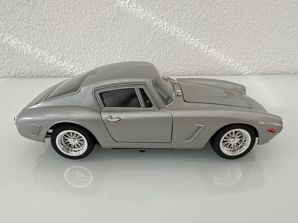 JOUEF ÉVOLUTION, FERRARI 250 GT BERLINETTE 61, 1/18e EUR 18,90 - FR