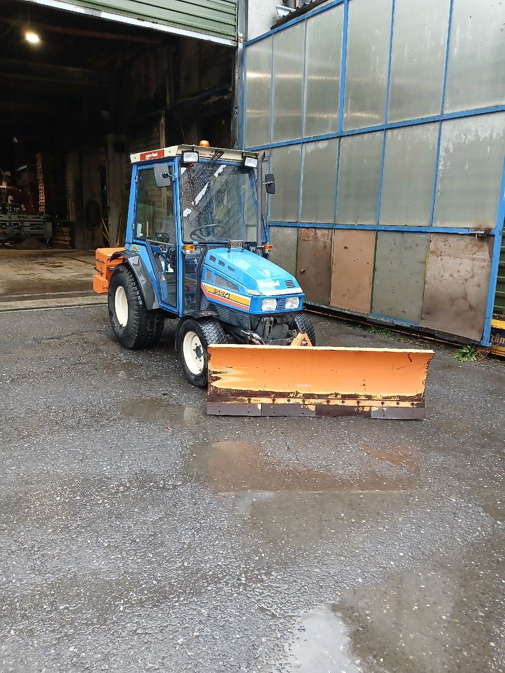 Iseki Tracteurs: Klein Traktor Iseki 324 – D'occasion à Ermenswil par puma_91