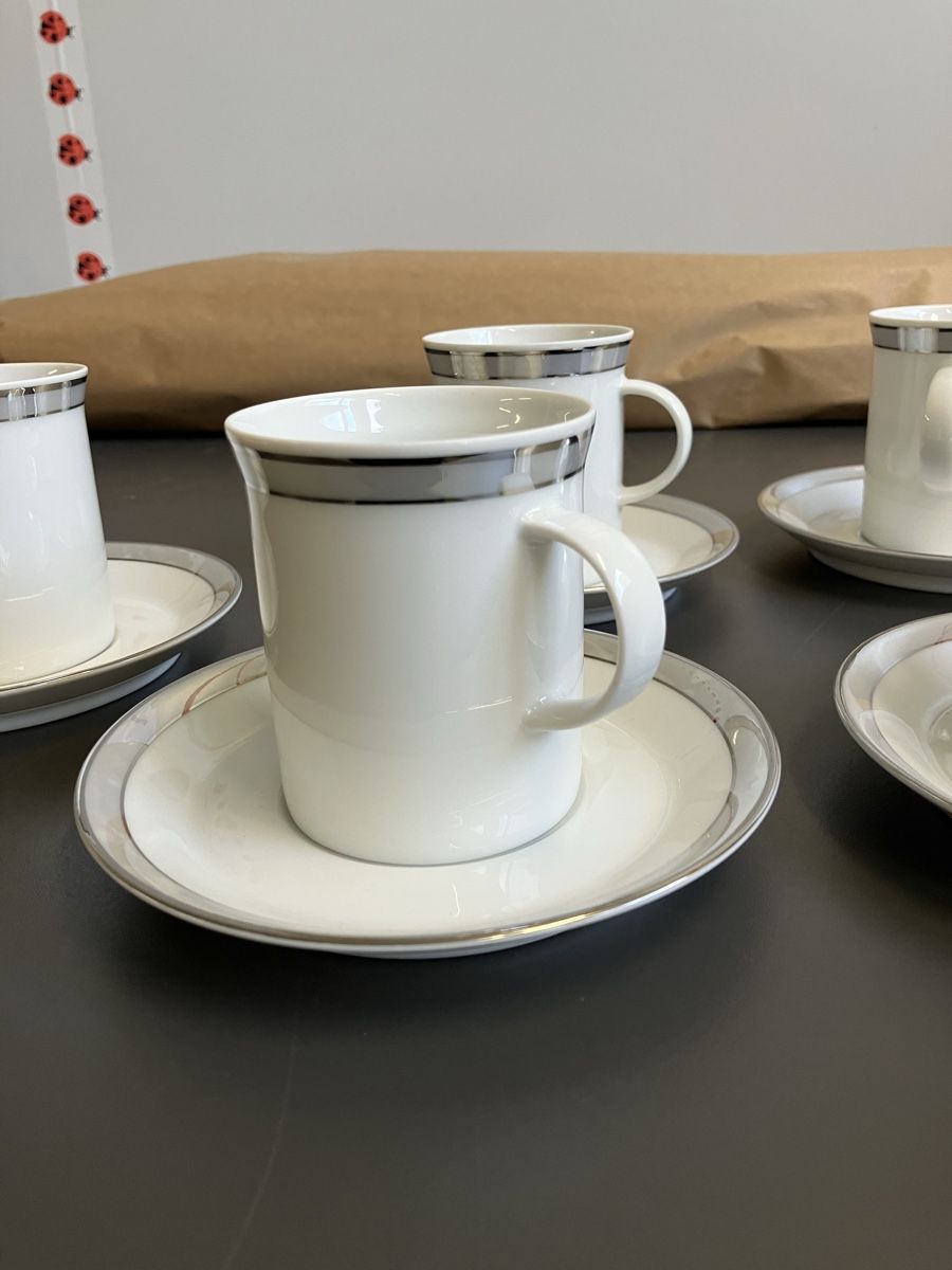 Rosenthal Tazze: 5 Rosenthal Tassen mit Unterteller – Usato da Aarburg venduto da Wendepunkt_Fundgrube