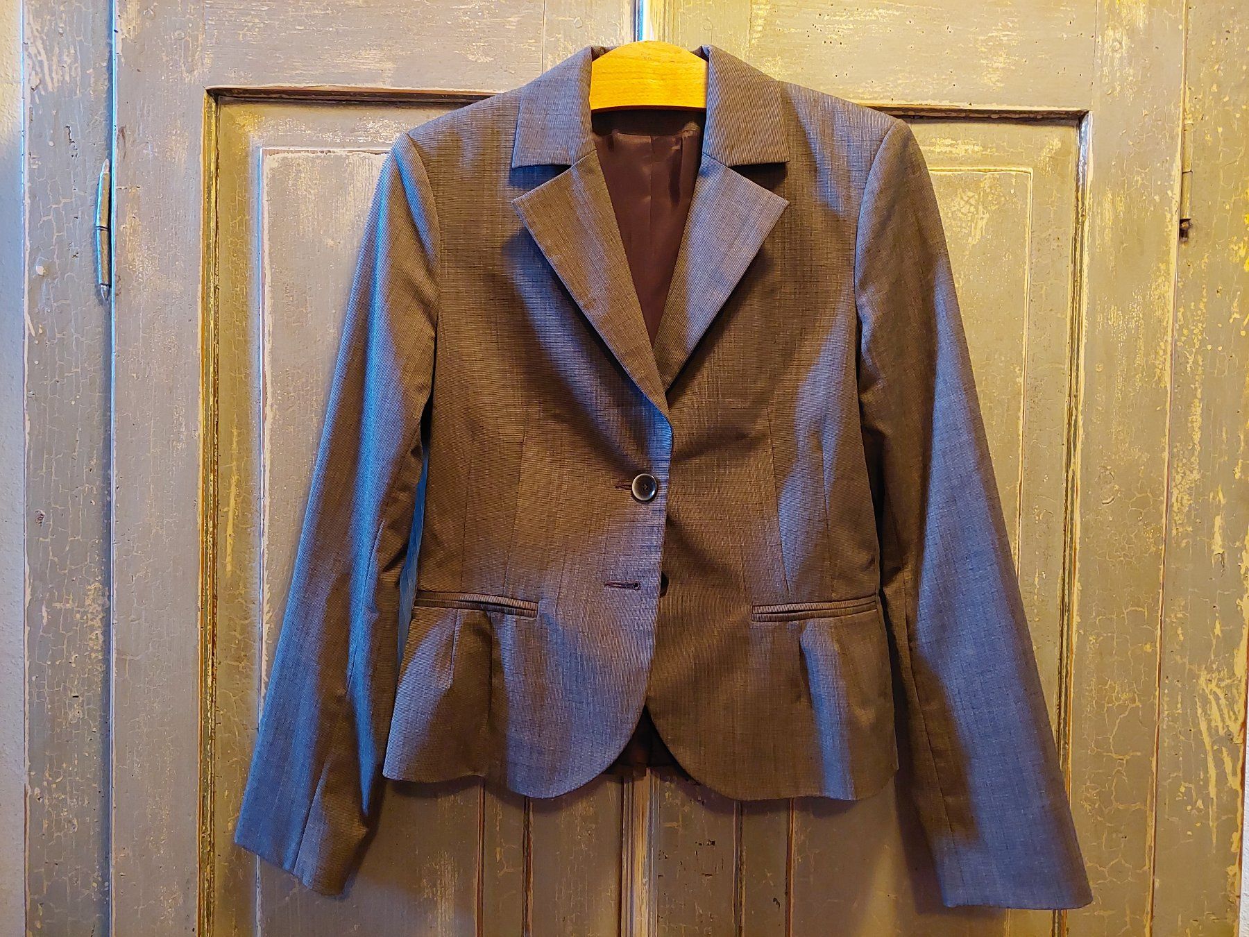 Comma Jacken: Comma . Blazer grau 36 – Gebraucht aus Besenbüren von piculo