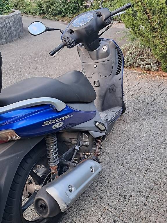 Scooter: Zu verkaufen SUZUKI Roller 125  – Usato da Zollikofen venduto da rkr_kv2q 1