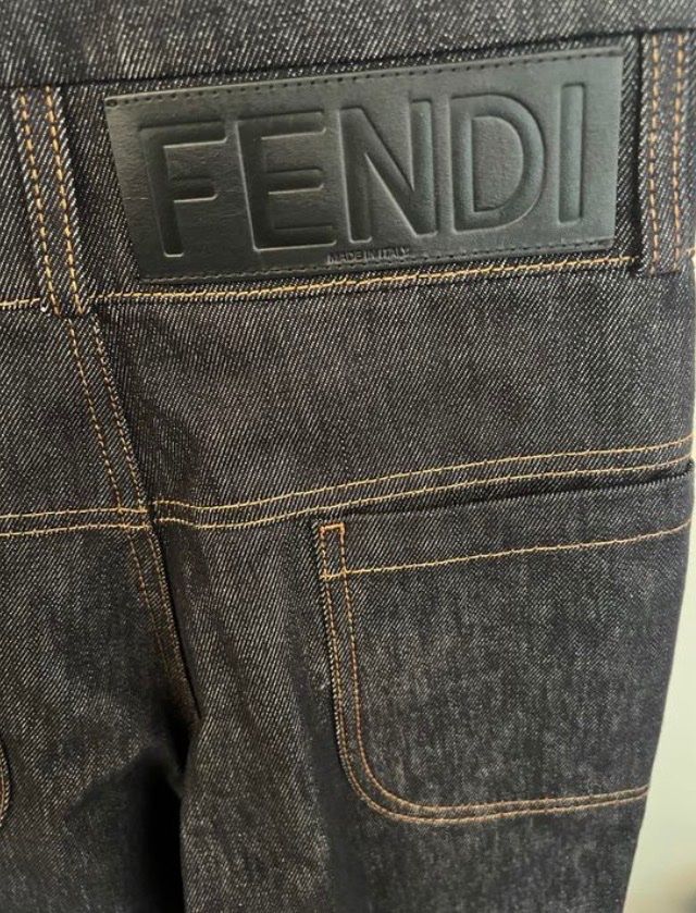 Fendi Jeans: Fendi denim jeans – Nuovo e nell'imballaggio originale da Grandvaux venduto da i71_n8m7 4