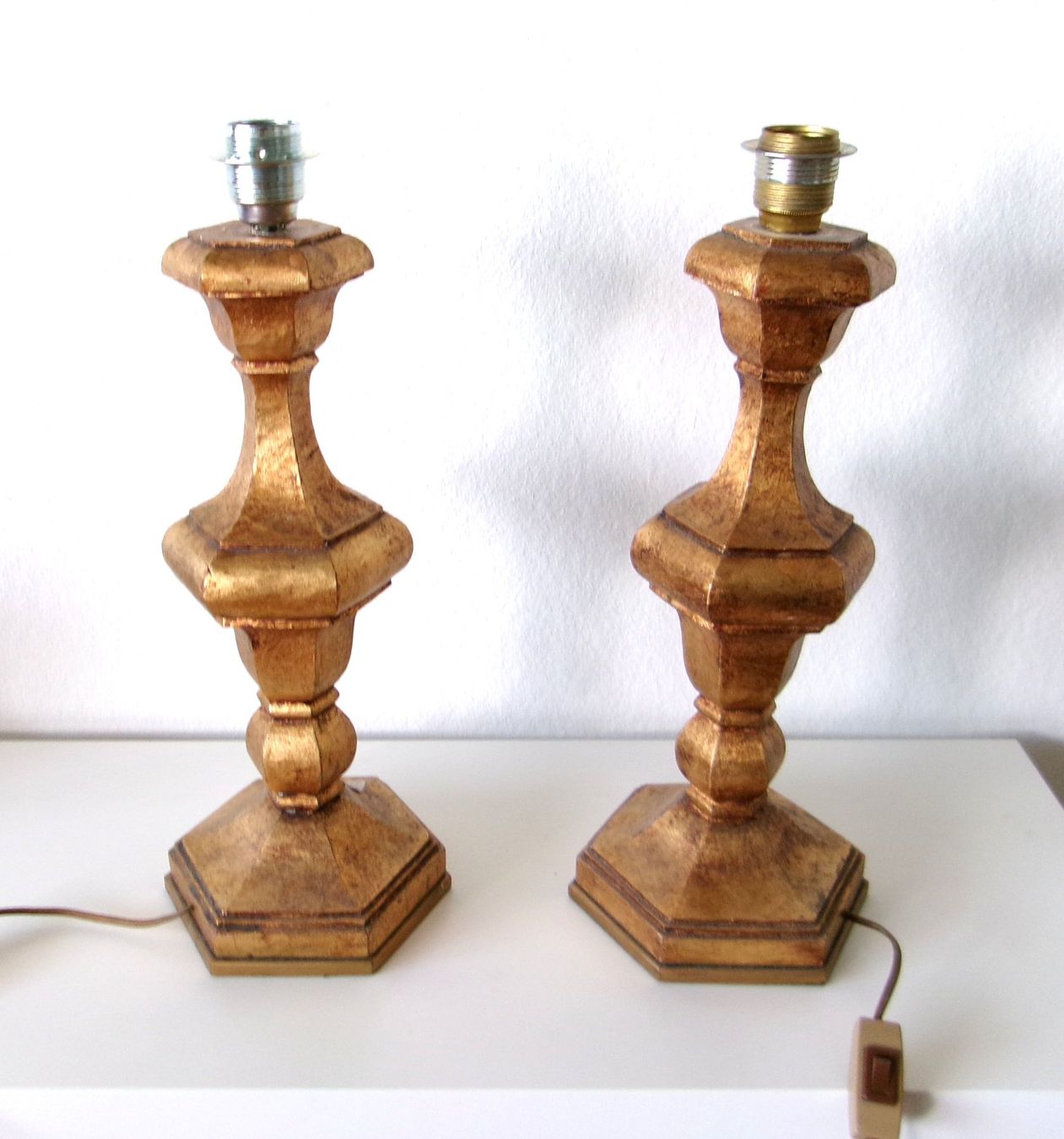 Lampade: Zwei grosse Tischlampen Hotel Schweizerhof Bern – Difettoso da Solothurn venduto da Rangoo 9