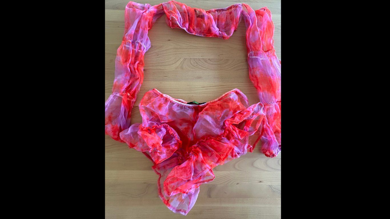 Kleiderpakete: Set Top und kurze Hose Tüll Rüschen – Gebraucht aus Goldau von rkl86