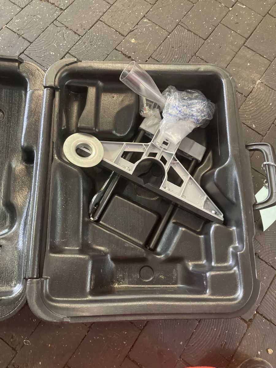 Tutte le macchine: Fraiseuse défonceuse Freud FT2200VCE 1900W – Usato da Romanel-s-Lausanne venduto da MG_IG_PN 2