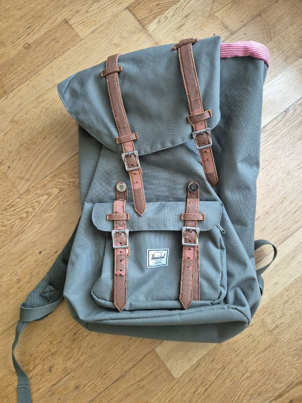 Herschel Sacs à dos: Rucksack von Herschel – D'occasion à Wagen par spoomaa