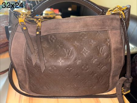 Louis Vuitton Audacieuse 32x24