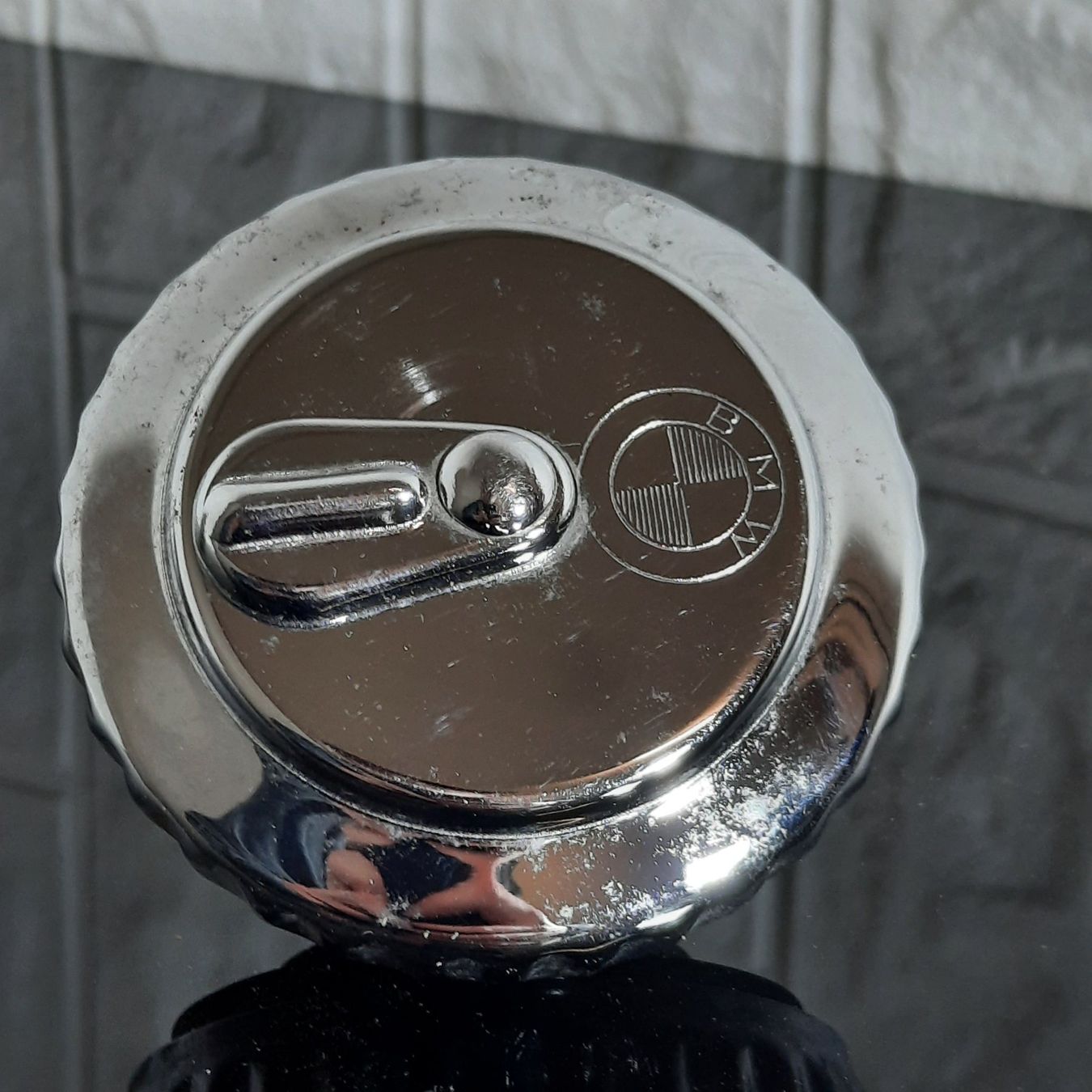 BMW Autres accessoires p. véhicule: Orginaler BMW Tankdeckel in Silber – D'occasion à Unterägeri par Altgoldschmuck 5