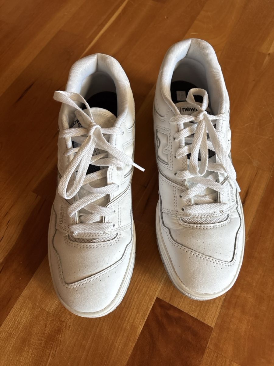 New Balance Herrenschuhe: Sneacker von new balance / weiss – Gebraucht aus Rümlang von euqinom16