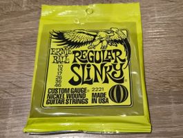 Cordes / E-Gitarren-Saiten Ernie Ball Regular Slinky 10-46