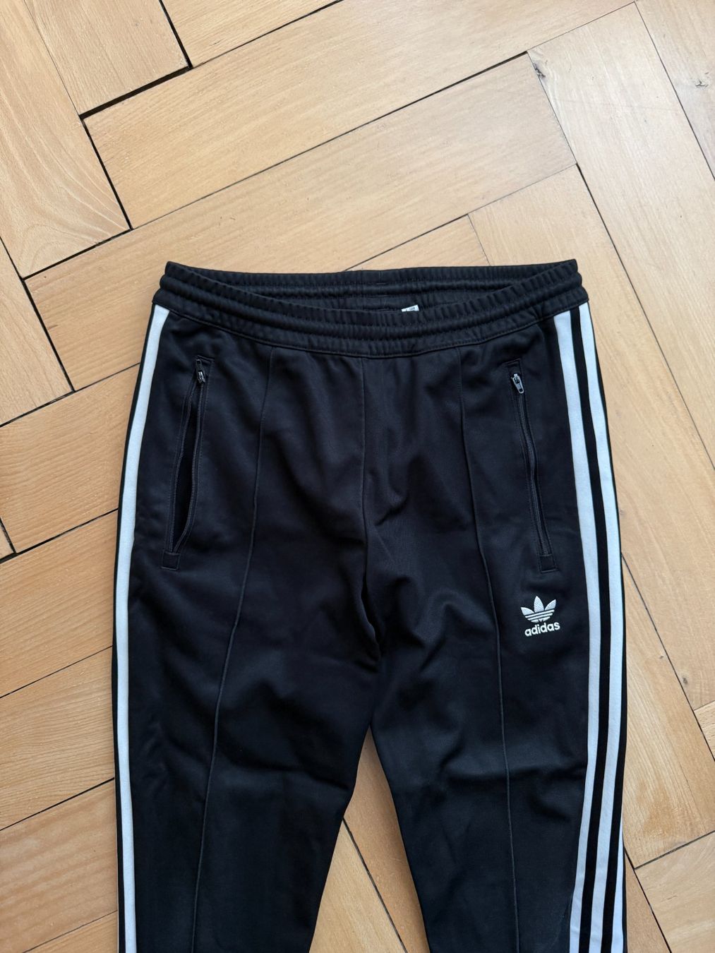 Adidas Pantalons: ADIDAS - Trainerhose schwarz S – D'occasion à Zürich par Diazaio 1