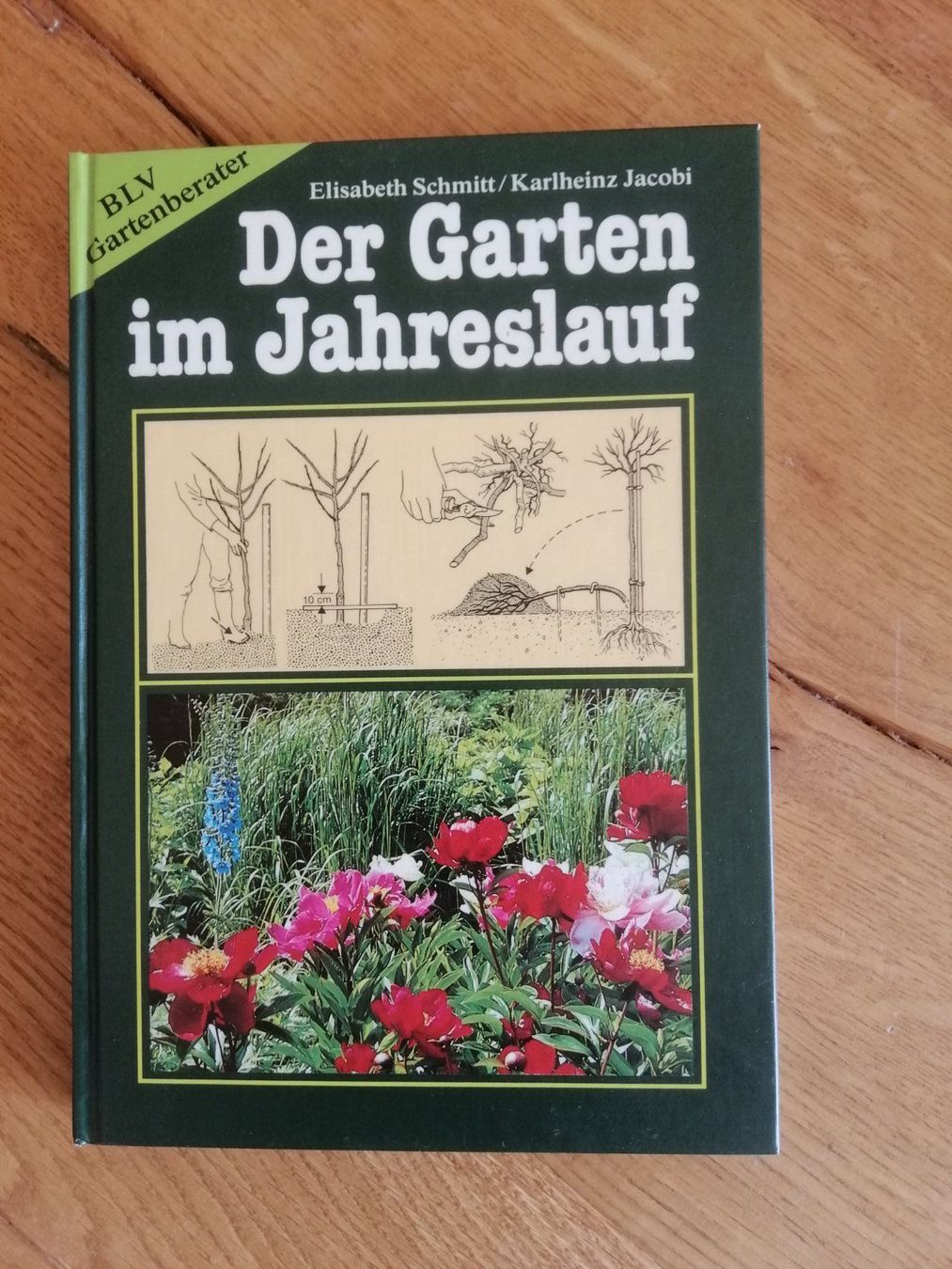 Bücher: Buch Der Garten im Jahreslauf – Gebraucht aus Langenthal von Handstrick