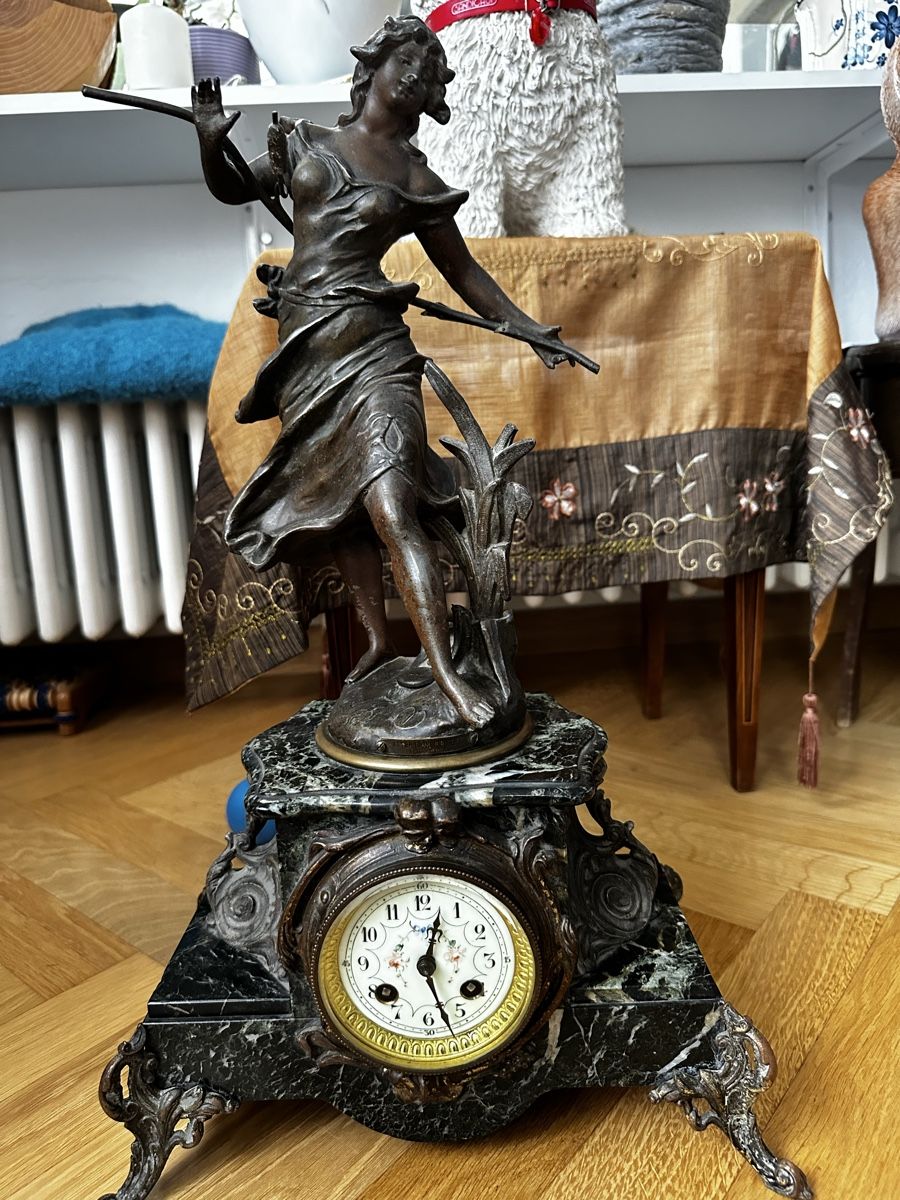 Orologi da terra & Orologi da parete: Französische Kaminuhr – Nuovo (secondo la descrizione) da Thun venduto da Dana5 4