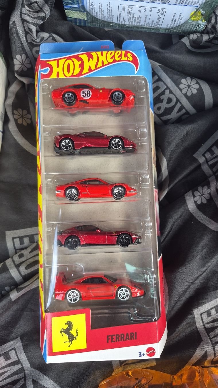 Hot Wheels Modellautos: Hotwheels Ferrari 5pack – Neu und originalverpackt aus Jona von Rdiaz77