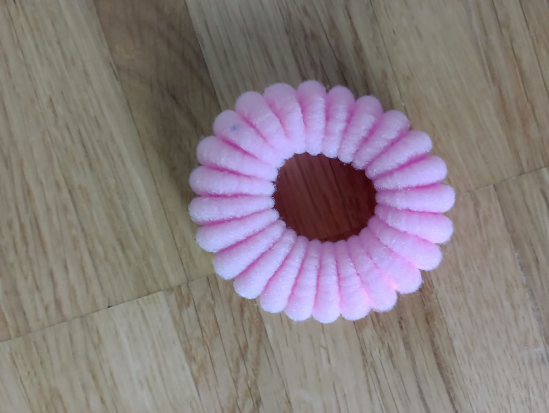 Accessori per capelli: Haargummi pink – Usato da Wädenswil venduto da Mirm1.0
