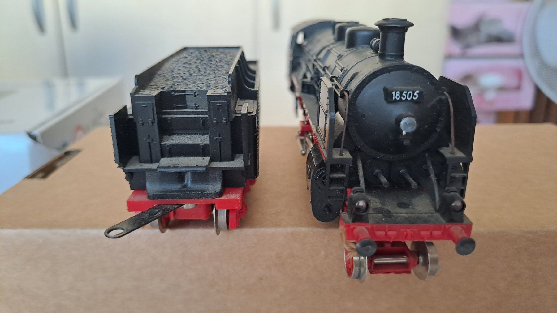 Lima Modellini di ferrovie: Lima Dampflok BR 18 H0 GL/14 – Usato da Winterthur venduto da Riebeli333 7