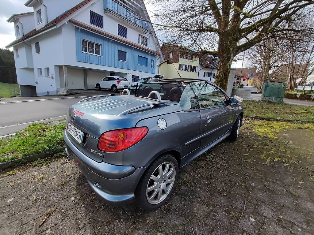 Automobili: Peugeot 206cc Cabrio – Usato da Bubikon venduto da sizin12 2