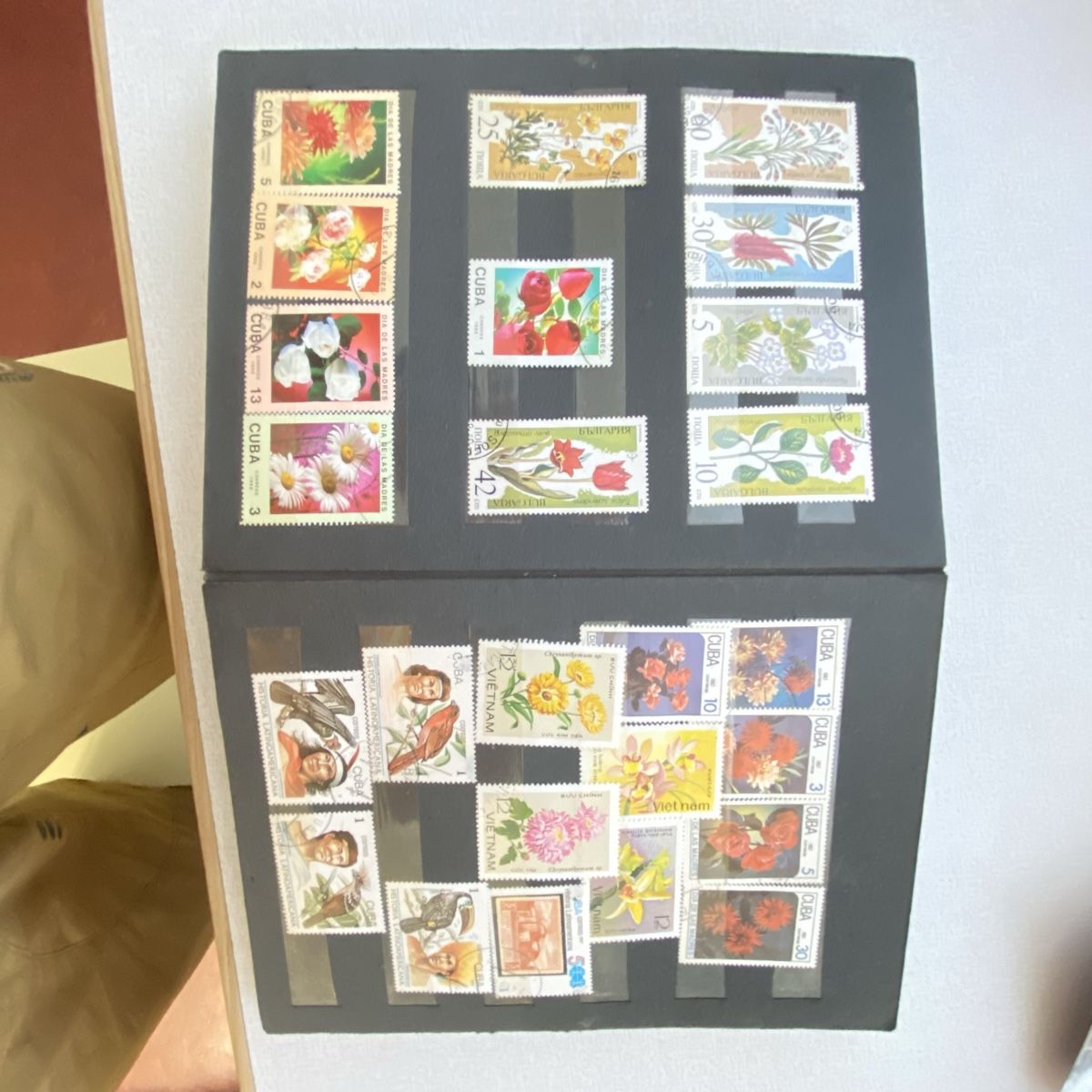 Tutti i francobolli: Stamp Collection - Various Themes, Worldwide, Collection – Usato da Jona venduto da Ksander17 5