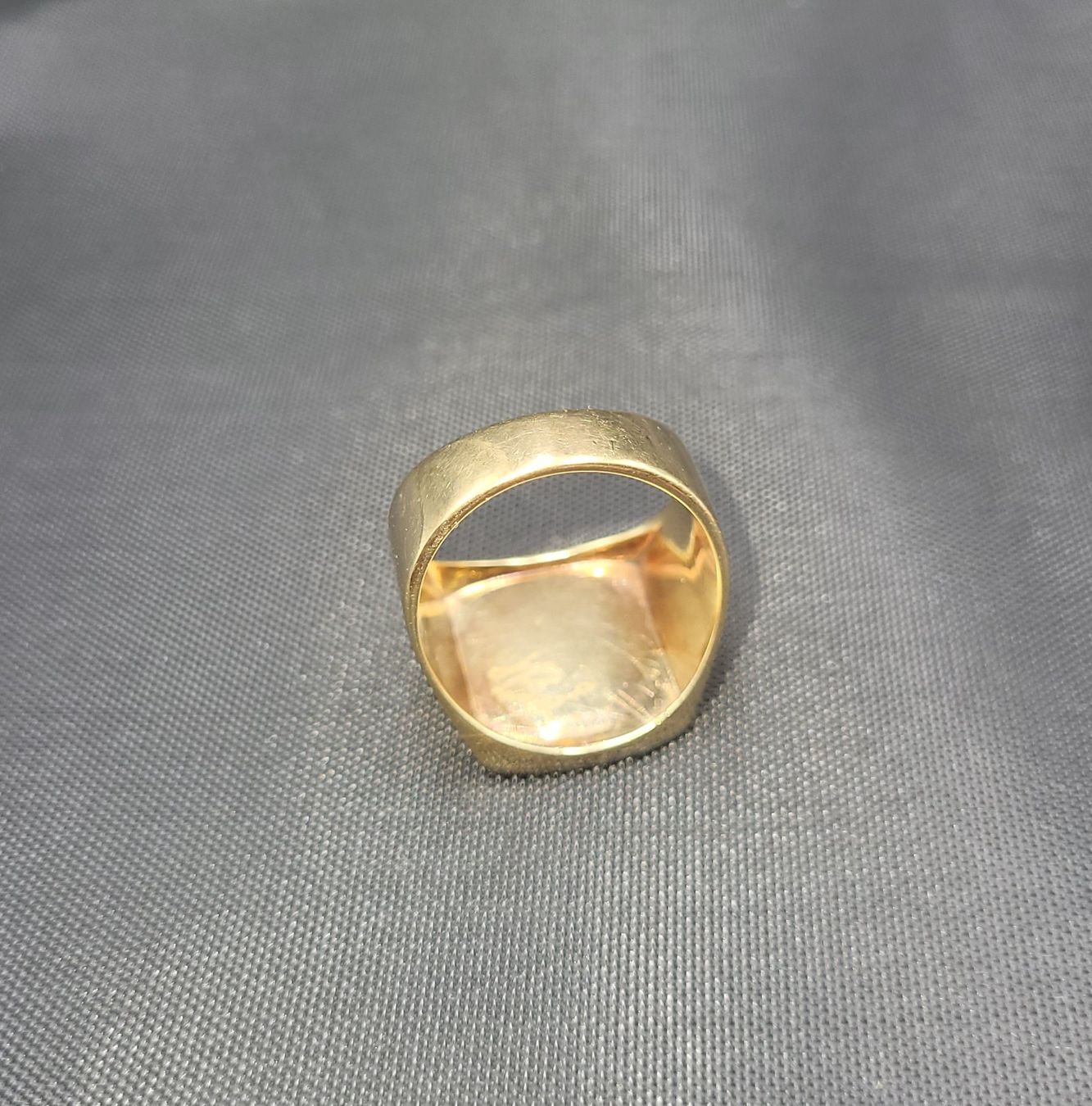 Ringe: Gold Siegelring mit Wappenmotiv – Gebraucht aus Wald ZH von Dasilver 1