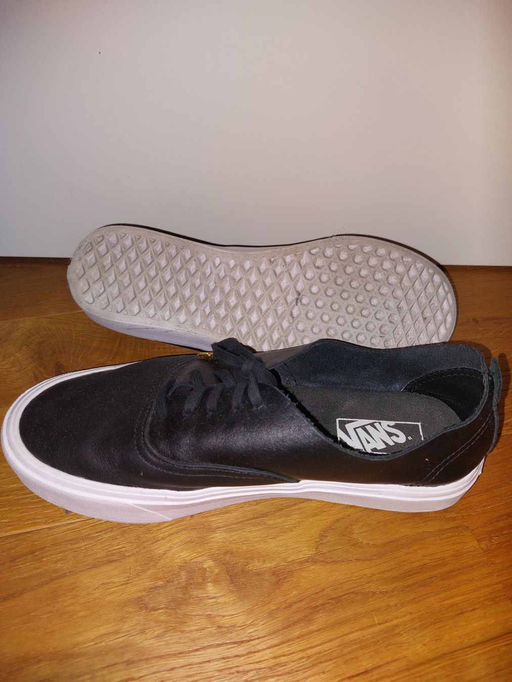 Vans Damenschuhe: Echt Leder Sneaker Vans Grösse 40 – Gebraucht aus Titterten von fra_v27g 4