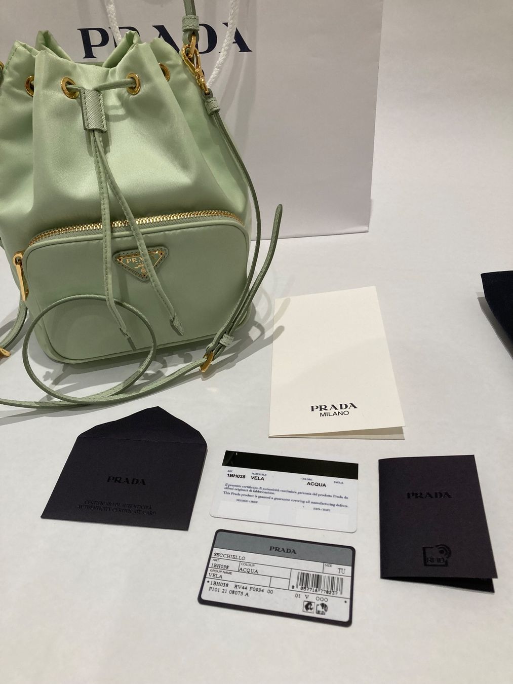 Prada Borse da donna: Prada BAG RE-NYLON – Usato da Paradiso venduto da Kayakara 2
