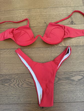 Roter Bikini von Sea Grove, Grösse L, Neu!