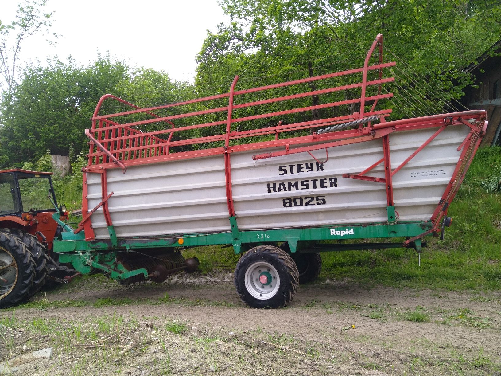Steyr Rimorchi: Steyr Ladewagen Hamster 8025 – Usato da Willisau venduto da Turbofarmers