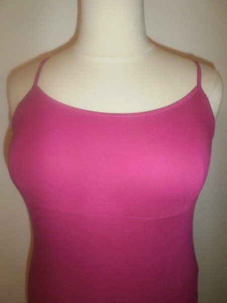 Top: Top fuchsia T. 42 – Usato da Marin-Epagnier venduto da Madja 1