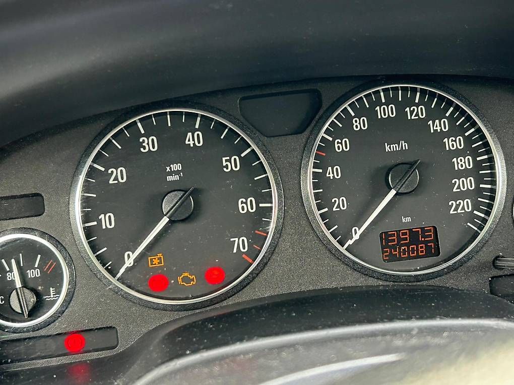 Automobili: Opel Zaria A 2.2 Benzene Automatic  – Usato da Reigoldswil venduto da maslah 2