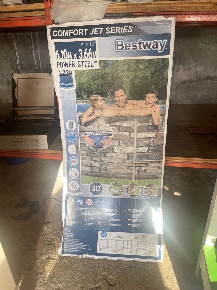 Bestway Piscines: Swimming Pool – Neuf (Voir description) à Niedergösgen par jeggi93