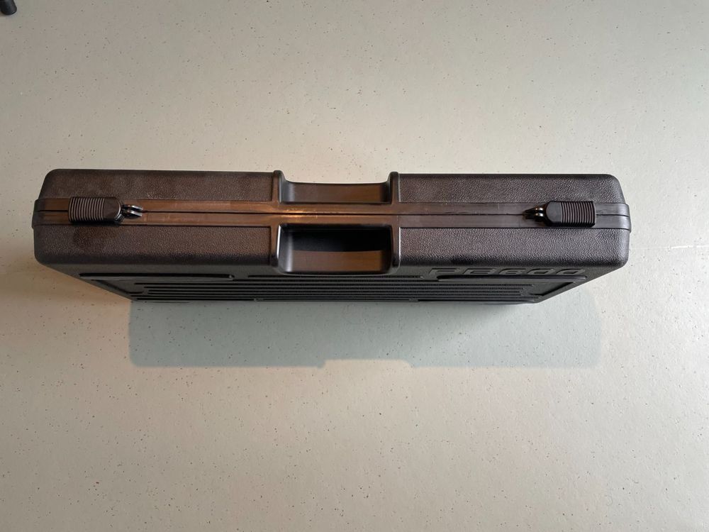 Behringer Strumenti musicali: Behringer PB600  Pedalboard (used) – Nuovo (secondo la descrizione) da Zürich venduto da guitar_dude 1