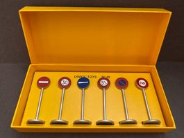Dinky Toys 40 Atlas Verkehrsschilder Panneaux signalisation