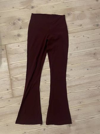 Lululemon Flare Align Leggins 8