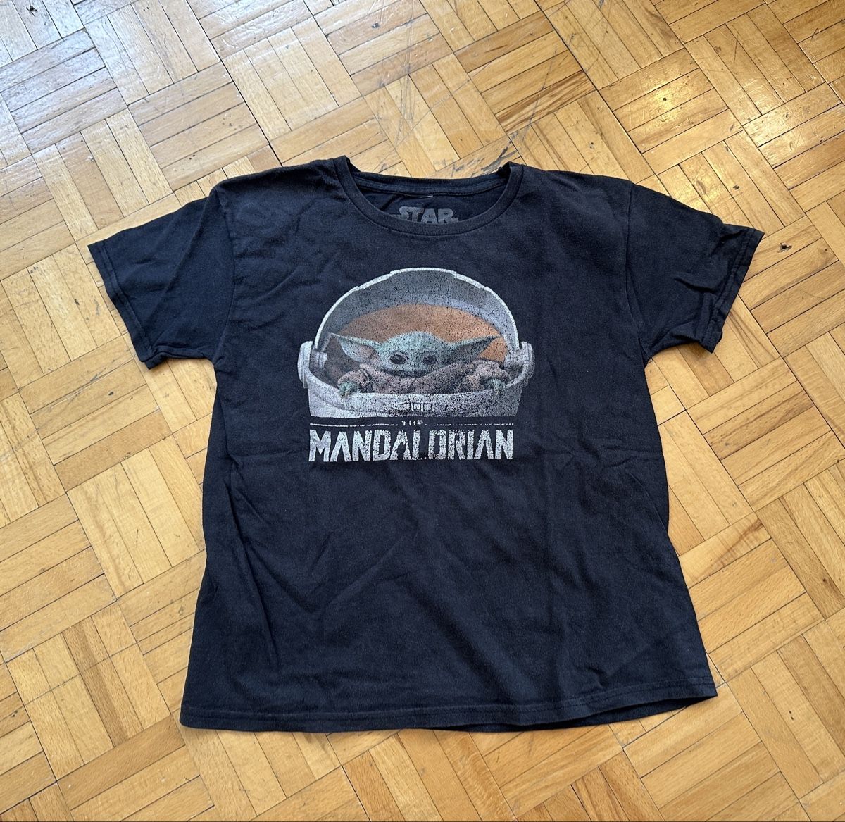 Camicie, T-shirt & Polo: Shirt The Mandalorian – Usato da Zürich venduto da Paleardi