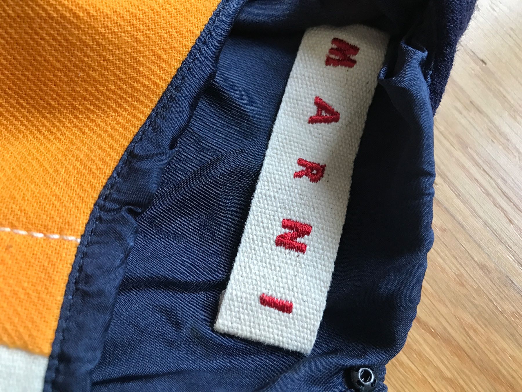 Marni Kleider: Robe originale et graphique designer Marni 38 – Gebraucht aus Chêne-Bougeries von lei_wm26 2