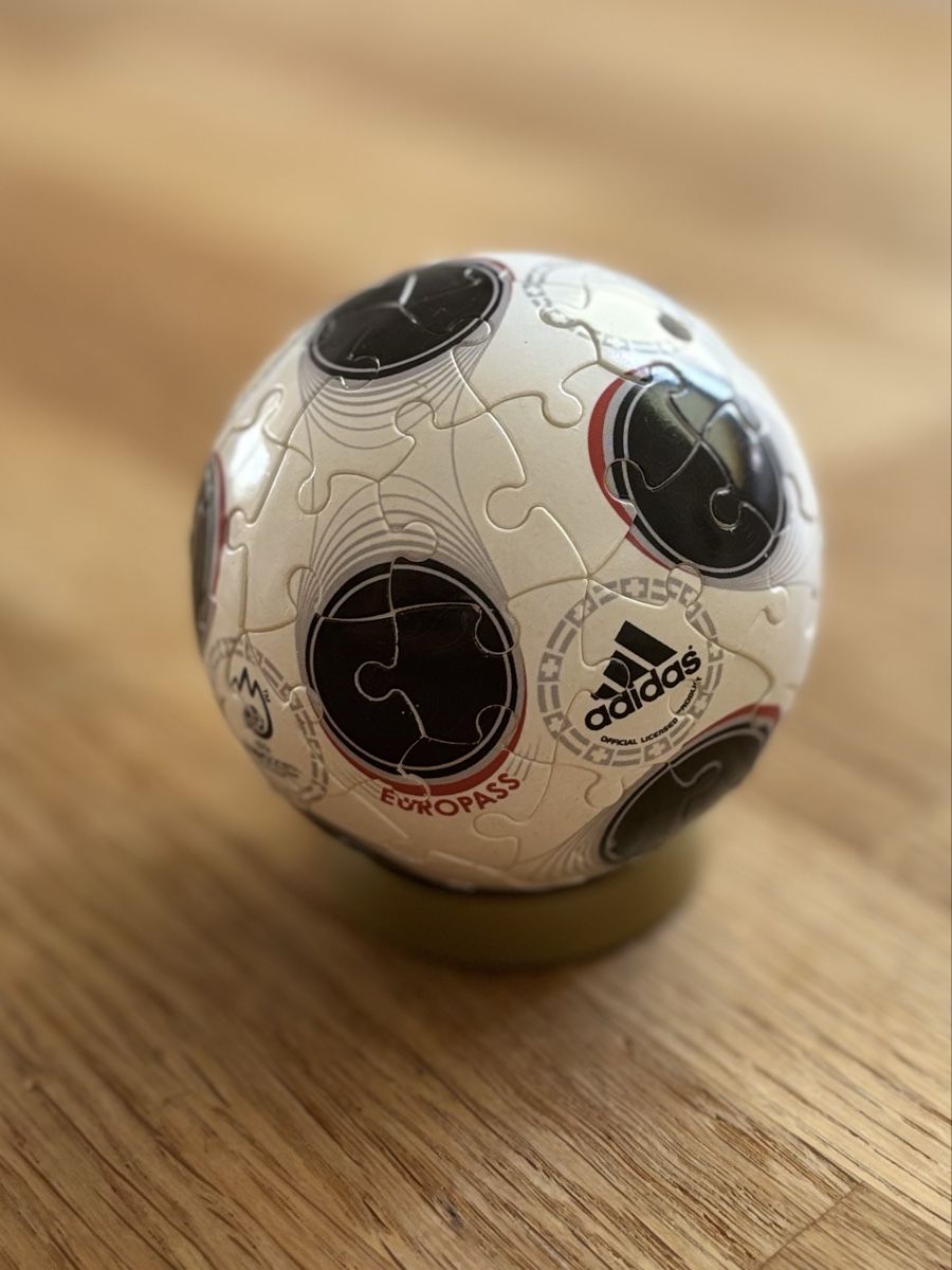 Ravensburger Puzzle: 3D Puzzle Ball Euro 2008 – Usato da Würenlos venduto da Ashley24