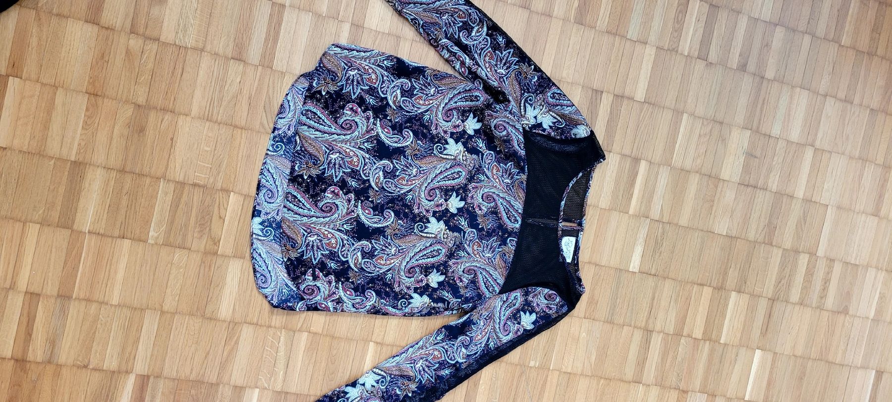 Blusen: Schicke Bluse mit Paisley Muster, Gr. S  neu – Neu (gemäss Beschreibung) aus Emmenbrücke von gatasalvache 1