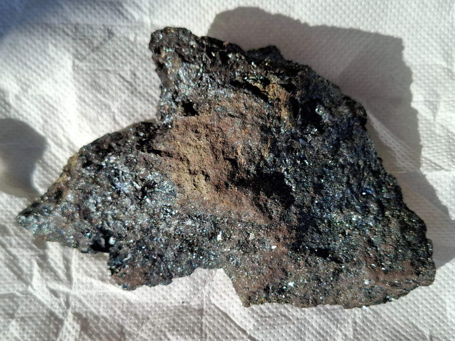 Minerali & Pietre curative: Hämatit Rohstufe mit Petagon Pyriten – Nuovo (secondo la descrizione) da Pfäffikon ZH venduto da mrstone 3