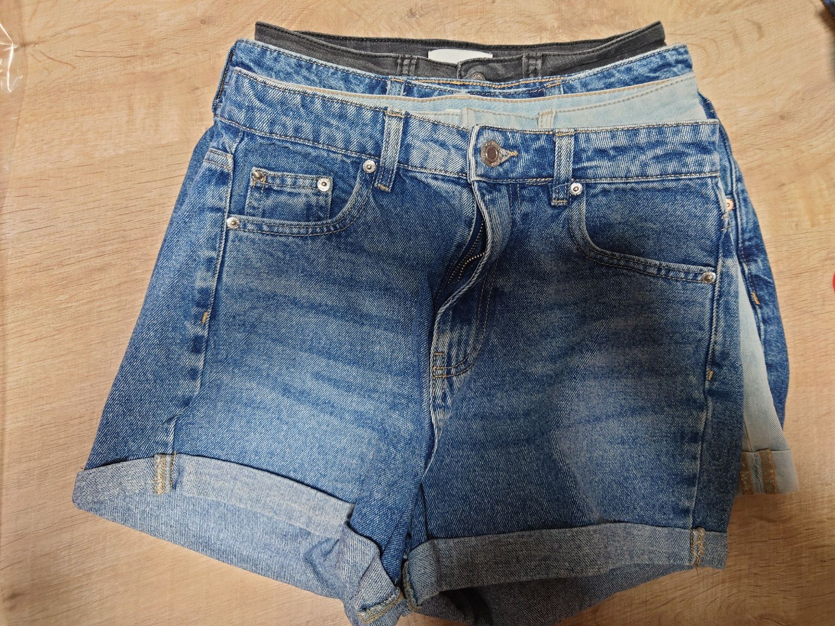 H&M Jeans: Lot de 4 shorts en jeans – Usato da Domdidier venduto da morgs01 1