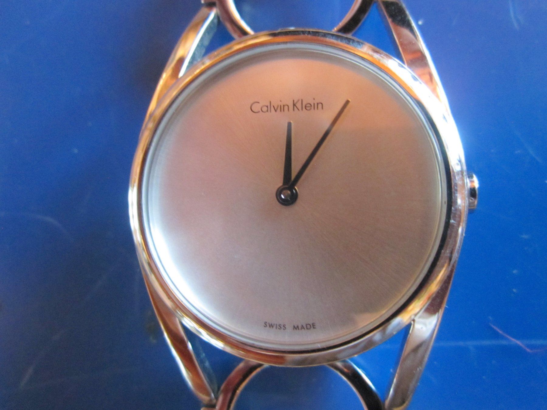 Calvin Klein Orologi: Calvin Kleid Damenuhr – Usato da Binningen venduto da flugi30 2