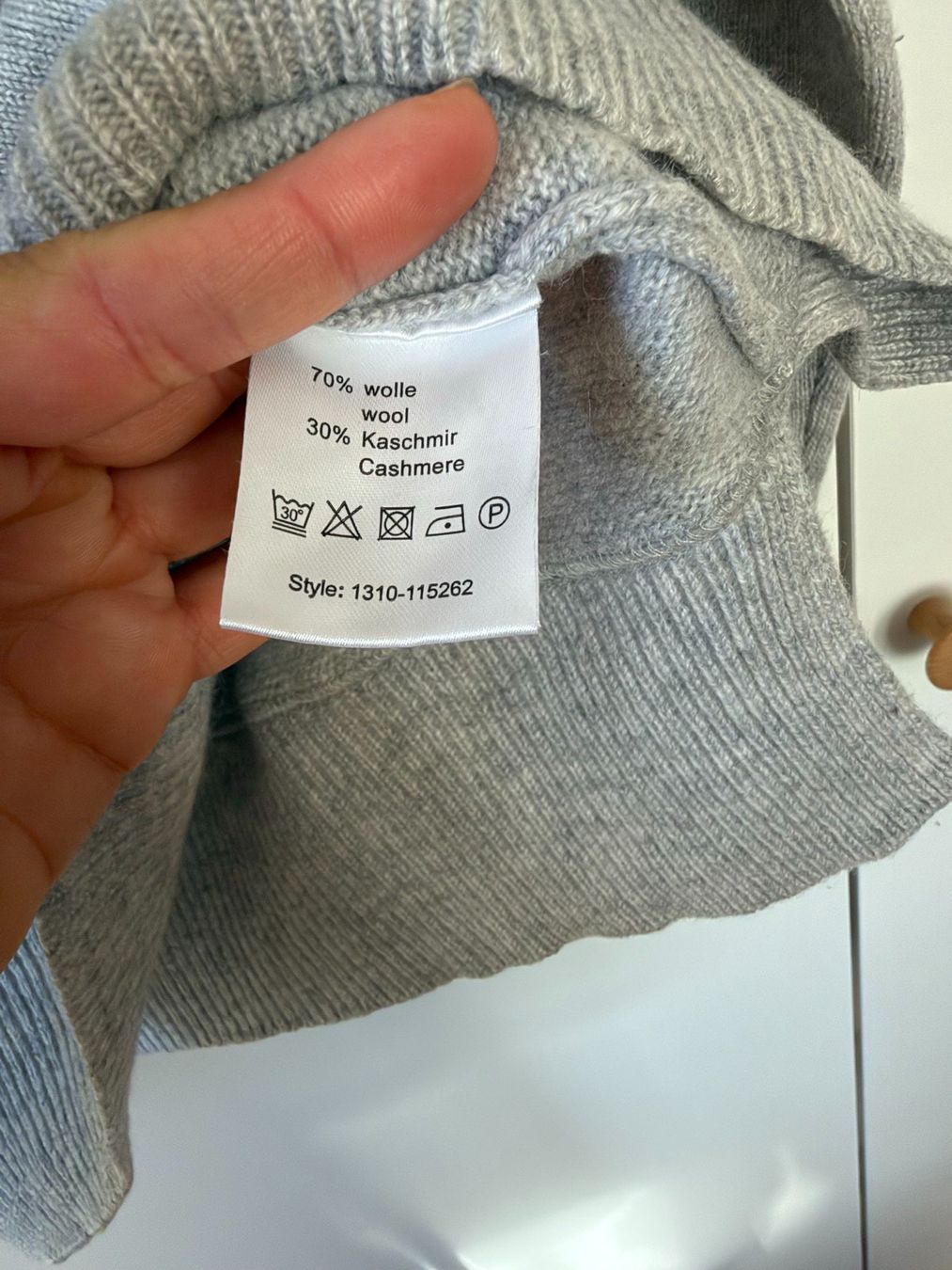 Pullover & Sweatshirts: Kate Storm Pullover grau, Wolle & Kaschmir, M – Gebraucht aus Neukirch an der Thur von foundby. 2