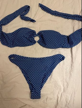 Sommerlicher Bikini mit Punkte polka dots, Grösse S/36