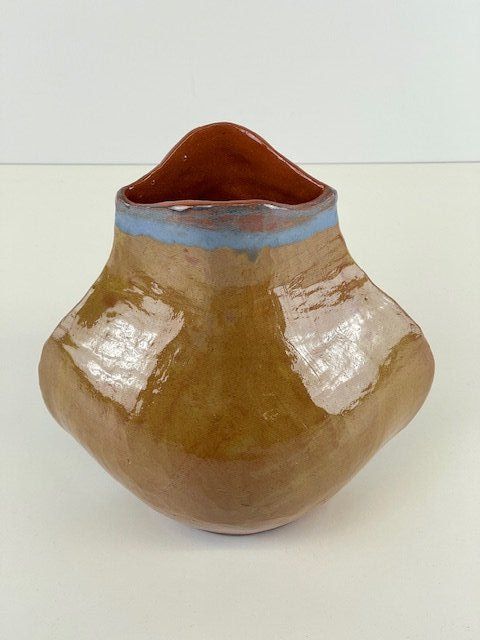 Vasen & Gefässe: Formschöne Kunstvase Gelb/Orange/Blau H 23 cm – Gebraucht aus Zürich von Arche_Brockenhaus 1